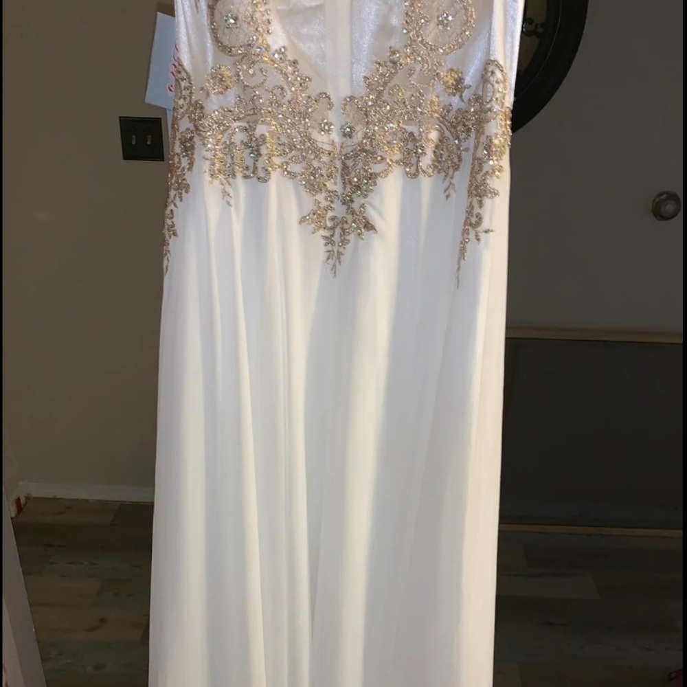 Prom; pageant , etc Dress - Picture 5 of 8